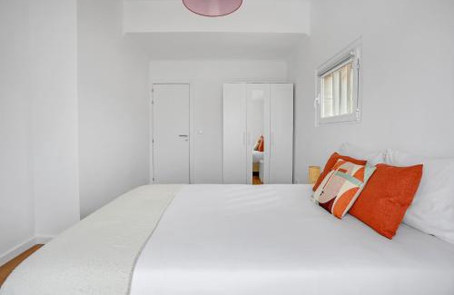 Cacilhas Apartment | One bedroom Apt in Almada with River view!