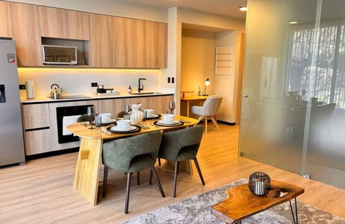 Santa Ana Apartment | One Bedroom Balcony