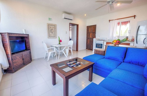 Akumal Apartment | One Bedroom Beachfront Efficiency Apartment