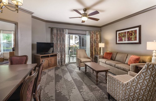 Glengarry Resort | One Bedroom Close to Downtown