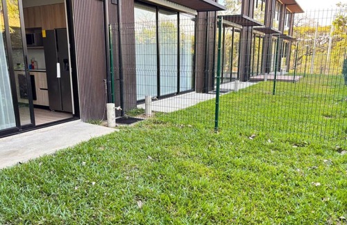Santa Ana Apartment | One Bedroom Garden