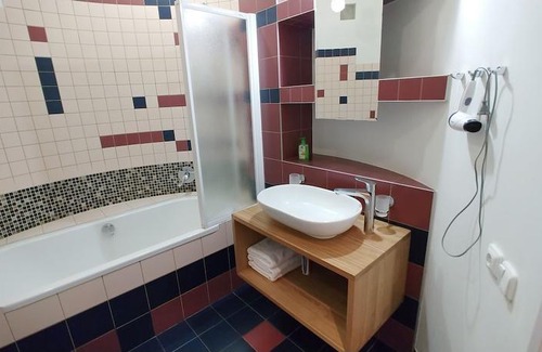 Lypky Apartment | One Bedroom Luxe 29 Khreshchatyk Str Besarabka