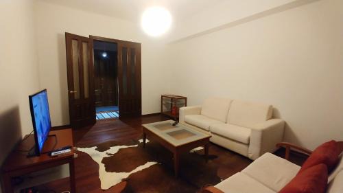 Lypky Apartment | One bedroom Luxery 23 Khreshchatyk str Centre
