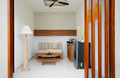 Legian City-Centre Villa | One Bedroom Luxury villa and spa with private swimming pool and kitchen