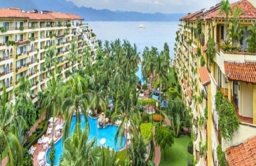 Marina Vallarta Condo | One Bedroom Suite- Ocean view