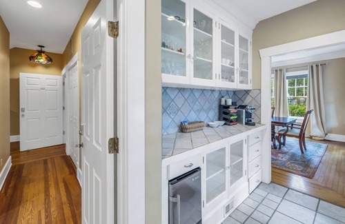 Historic Old Northeast House | ONE Inn for Exclusive Use:10 Rooms, Perfect for Weddings & Events, Near Downtown