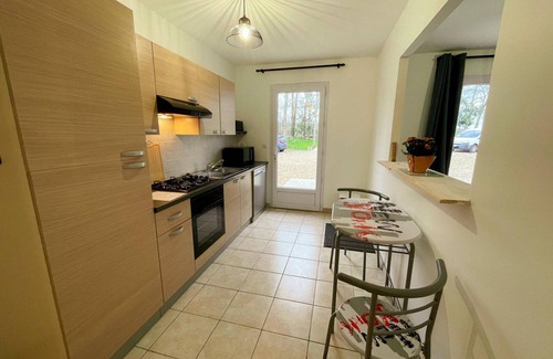 Courcelles-de-Touraine Cottage | One-level cottage in Touraine with large garden and parking