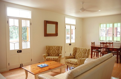 Myocum House | One Love - Byron Bay Hinterland. Fully Furnished. 6 Month Rent Available