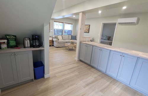 Prince Edward House | One Main Guesthouse - Entire Home - 2 King Suites Across Two Floors -EV Charging