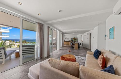 Willemstad Apartment | One Mambo 19, Beachfront Apartment
