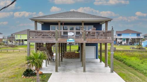 Crystal Beach House | One More Day