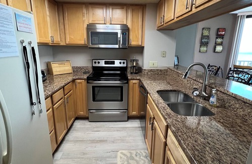 Garden City Condo | One Ocean Place 3br/3 bath end unit with large balcony!