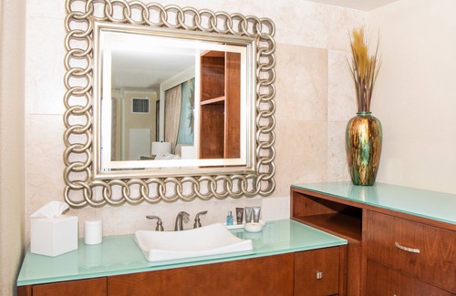 Atlantic Beach Hotel | One Ocean Resort and Spa