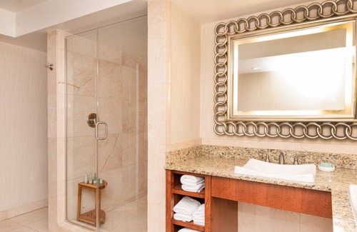 Atlantic Beach Hotel | One Ocean Resort and Spa
