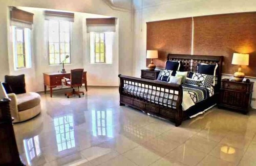 Veron Villa | One Of A Kind Accommodation Luxury Experience
