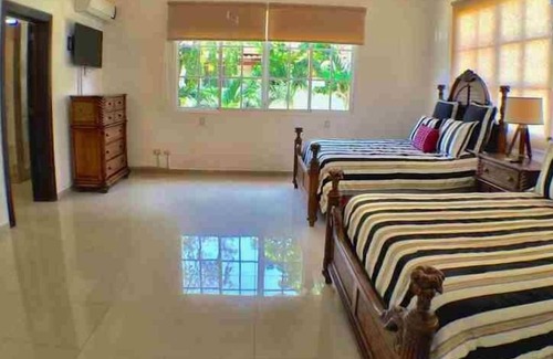 Veron Villa | One Of A Kind Accommodation Luxury Experience