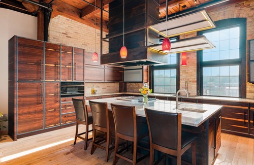 Traverse City Condo | 🌆One-of-a-Kind Downtown TC Penthouse | Luxe Design + Walk to Bay, Dining, Shops & Events ➠ 400W