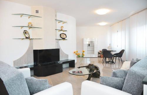 Lugano Apartment | One Only central City Penthouse