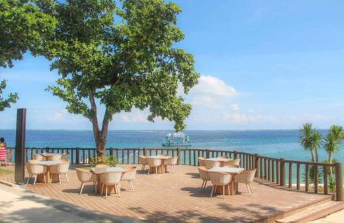 Lapu-Lapu Hotel | One Pacific Residence with Ocean View