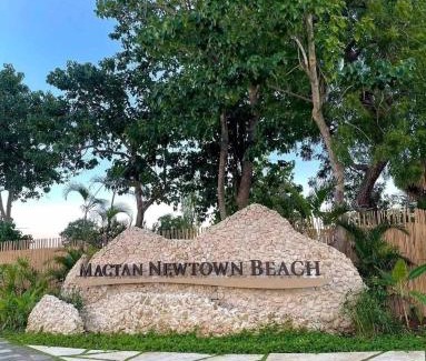 Lapu-Lapu Hotel | One Pacific Residence with Ocean View