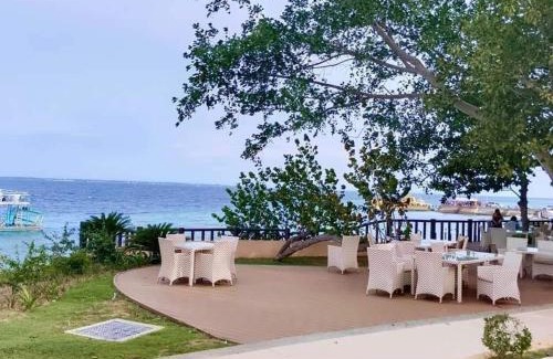 Lapu-Lapu Hotel | One Pacific Residence with Ocean View