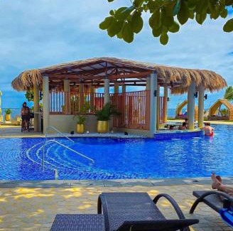 Lapu-Lapu Hotel | One Pacific Residence with Ocean View