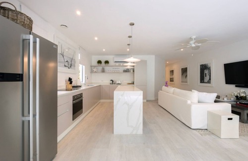 Saint Peter Parish Apartment | One Queen Street Apt 4