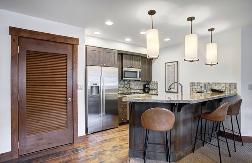 Peak 8 Condo | One Ski Hill Luxury Condo - Ski-In/Ski-Out at Peak 8 Base - Family-Friendly