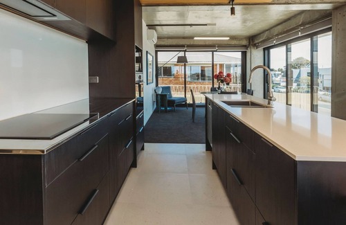 New Plymouth Apartment | ONE50 MOLESWORTH L1 - SLEEPS 6