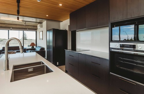 New Plymouth Apartment | ONE50 MOLESWORTH L1 - SLEEPS 6