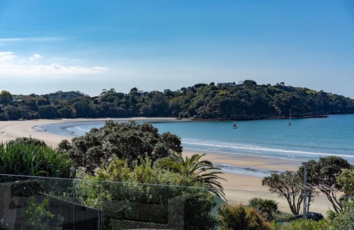 Oneroa House | Oneroa Bay Views