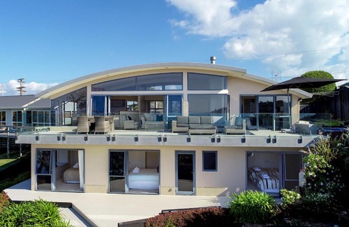Oneroa House | Oneroa Bay Views