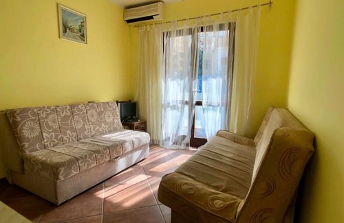 Rafajlovici Apartment | Only 1 minute and 15 seconds to walk to the beach!