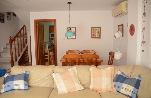 Oliva House | Only 100m from a Sandy Beach - 3x Air Conditioning - Com. Pool - FREE WiFI