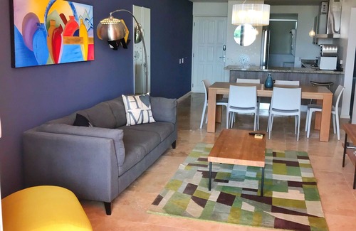 Alto Vista Apartment | Only 3 minutes drive away from Eagle Beach. Spacious 3 bed/2 bath apartment.