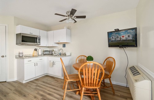 Chincoteague Condo | Only 5 min. from the Beach!