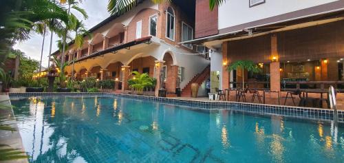 Siem Reap House | Only One Boutique, Restaurant, Cafe