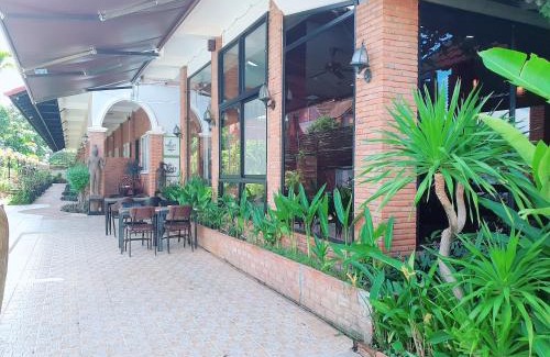 Siem Reap House | Only One Boutique, Restaurant, Cafe