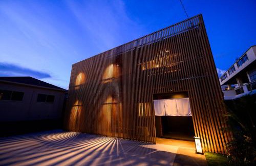 Nakadomari Villa | ONNA RESORT CHURA The Japanese style 和モダン一棟貸し 畳 障子 檜風呂で過ごす癒しの休日