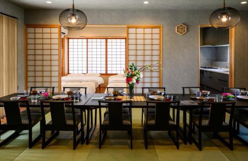 Nakadomari Villa | ONNA RESORT CHURA The Japanese style 和モダン一棟貸し 畳 障子 檜風呂で過ごす癒しの休日