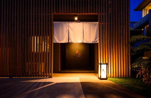 Nakadomari Villa | onna resort nakadomari ビーチまで車で4分 最大12名OK 中庭付き貸切ヴィラでくつろぐ恩納村ステイ