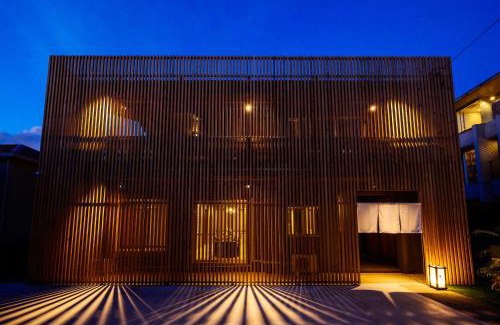 Nakadomari Villa | onna resort nakadomari ビーチまで車で4分 最大12名OK 中庭付き貸切ヴィラでくつろぐ恩納村ステイ