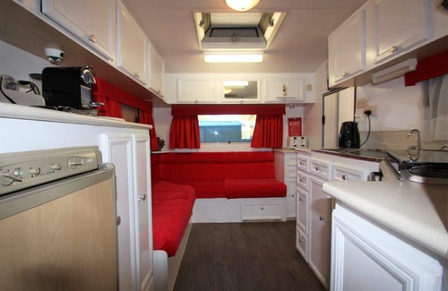 Ledge Point House | Onsite Van with Ensuite