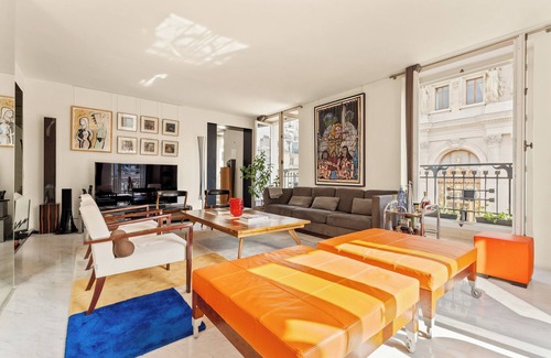 Chaussee-d'Antin Apartment | Opéra Comique