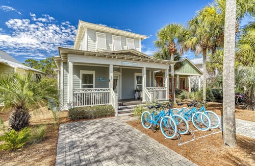 Seacrest Beach House | Open Concept Floor Plan, Spacious, 4 Bikes, Beach Please