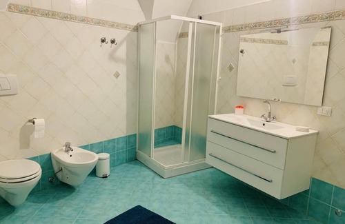 Lavis House | Open-Plan Family Suite