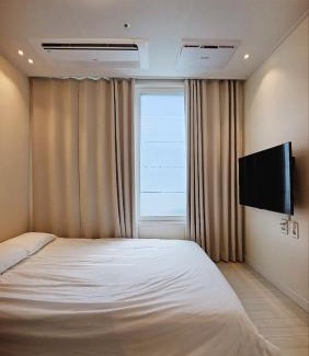 Cheongpa-dong Apartment | Open sale ㅣ Seoul Station walk 3 minutes ㅣ Free parking ㅣ Elevator 0 ㅣ오픈세일ㅣ서울역도보3분 ㅣ무료주차 ㅣ엘레베이터0