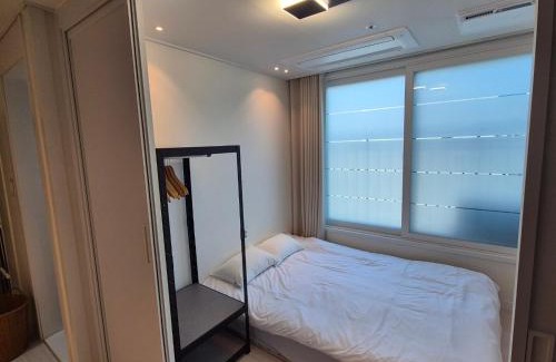 Cheongpa-dong Apartment | Open sale ㅣ Seoul Station walk 3 minutes ㅣ Free parking ㅣ Elevator 0 ㅣ오픈세일ㅣ서울역도보3분 ㅣ무료주차 ㅣ엘레베이터0