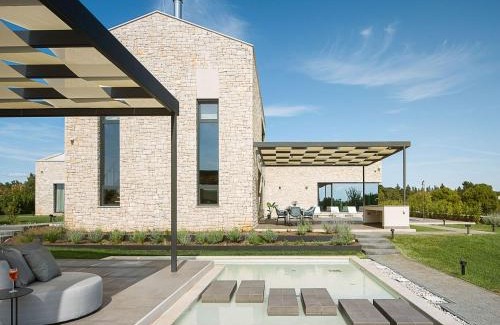 Bale Villa | Opulent Istria Villa 4 Bedrooms Villa Vita Indoor & Outdoor Pool Sauna
