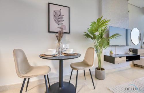 Bur Dubai Apartment | Opulent Studio at Sky Gardens DIFC by Deluxe Holiday Homes